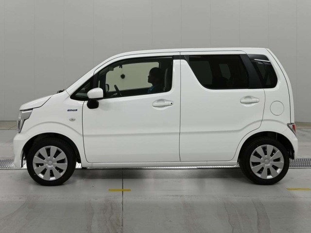 Suzuki WAGON R 2026 7686113-4