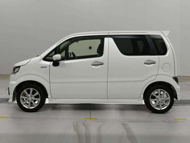 Suzuki WAGON R 2025 7686114-4