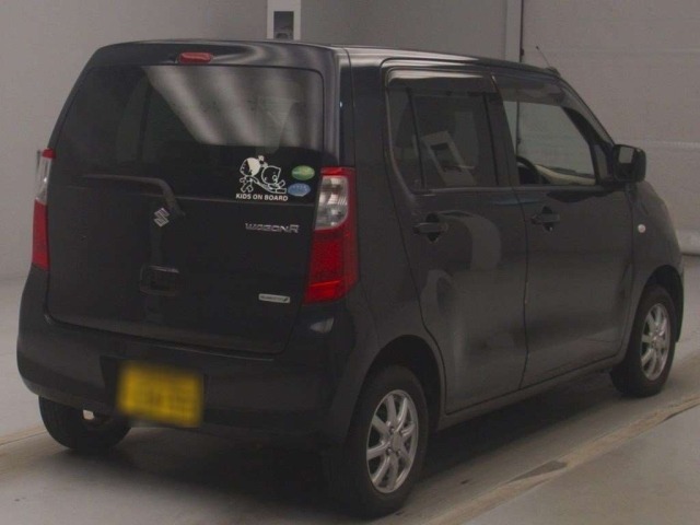 Suzuki WAGON R 2014 7686800-1
