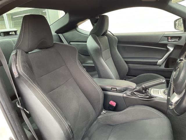 Toyota 86 2017 7695529-18