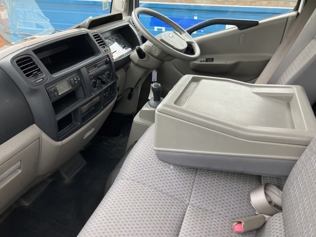 Nissan ATLAS 2008 7695004-5