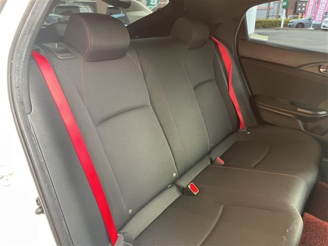 Honda CIVIC 2019 7695536-7