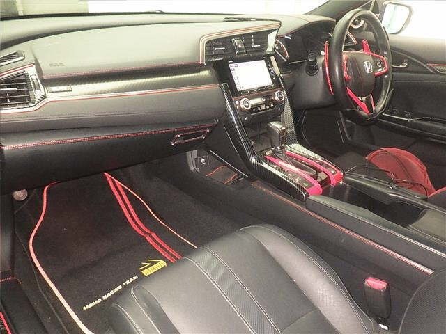 Honda CIVIC 2019 7695545-4