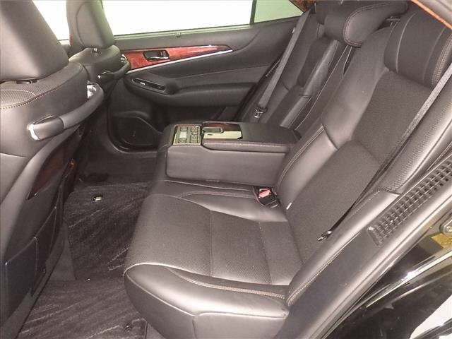 Toyota CROWN MAJESTA 2014 7695638-7