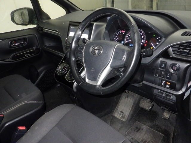 Toyota ESQUIRE 2019 7692727-3