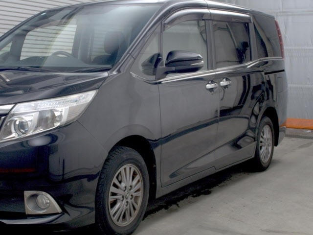 Toyota ESQUIRE 2015 7692728-4