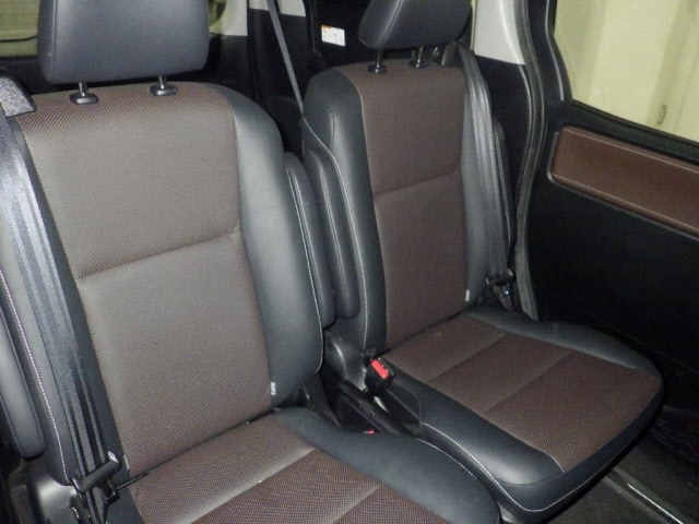 Toyota ESQUIRE 2015 7692730-8