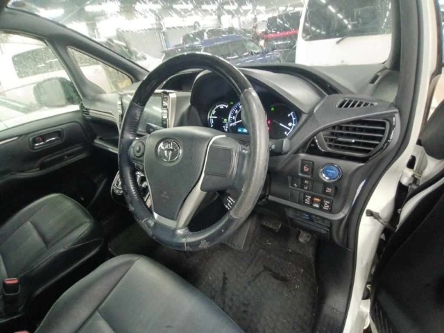 Toyota ESQUIRE 2016 7692741-9