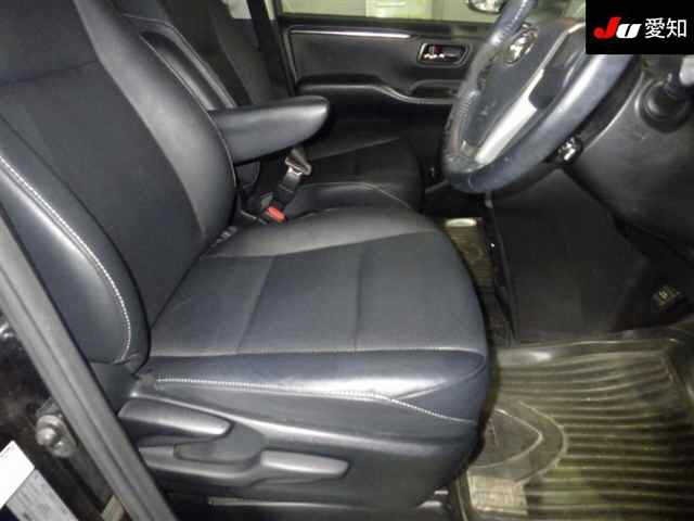 Toyota ESQUIRE 2015 7692742-6