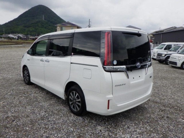 Toyota ESQUIRE 2019 7692767-1