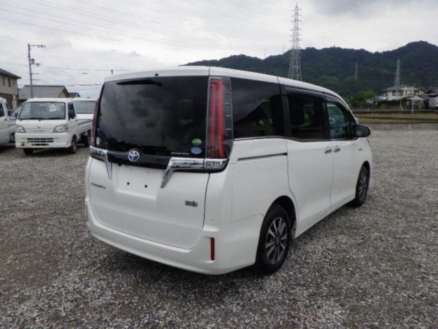 Toyota ESQUIRE 2019 7692767-5