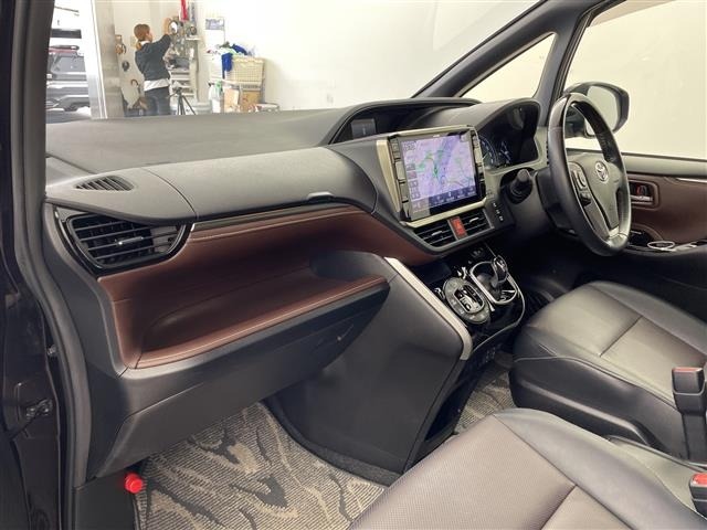 Toyota ESQUIRE 2017 7692862-8