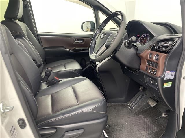 Toyota ESQUIRE 2018 7692865-4
