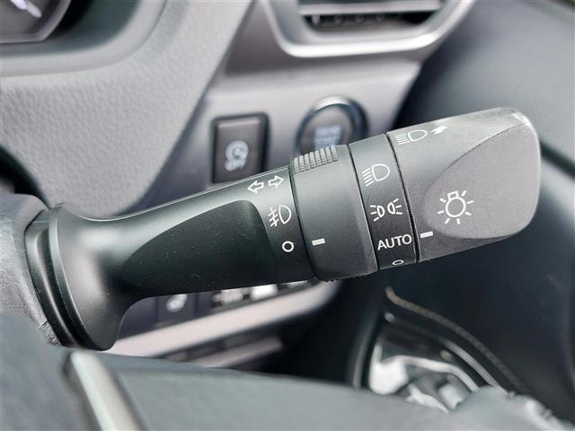 Toyota ESQUIRE 2020 7692871-2