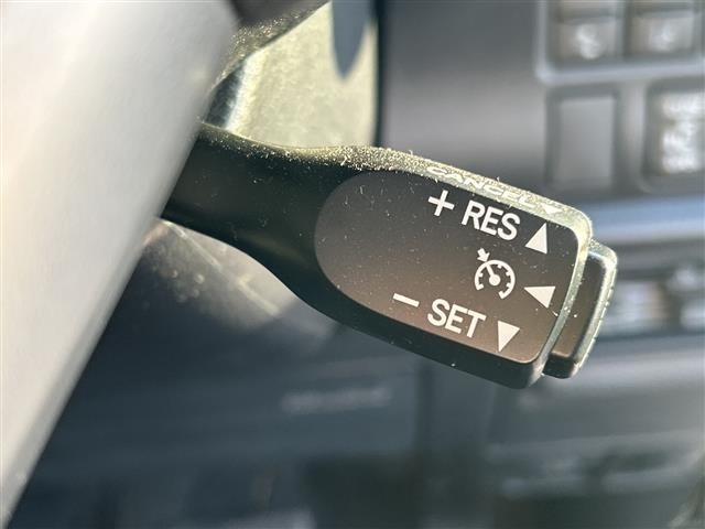 Toyota ESQUIRE 2018 7692879-6