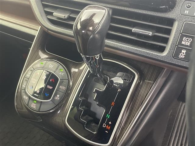 Toyota ESQUIRE 2018 7692883-12