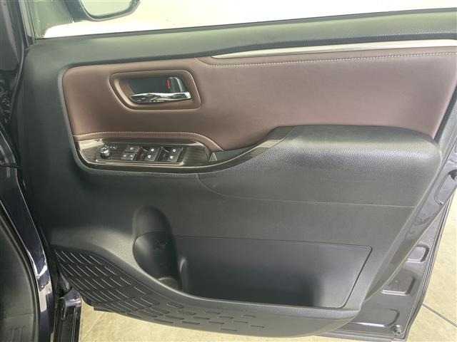 Toyota ESQUIRE 2018 7692883-4
