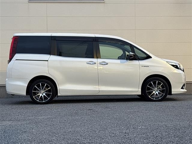 Toyota ESQUIRE 2016 7692884-4