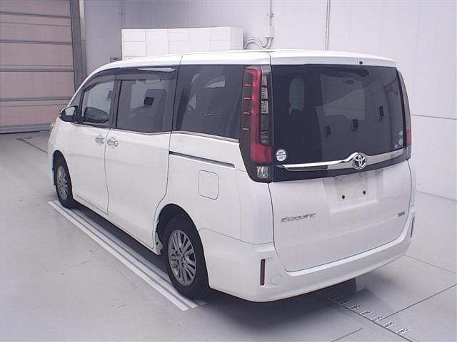 Toyota ESQUIRE 2016 7692895-1