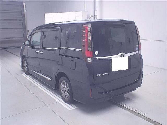 Toyota ESQUIRE 2016 7692902-1