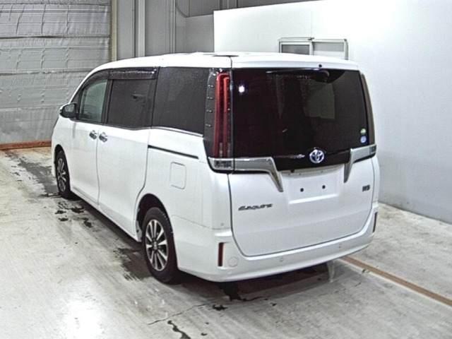 Toyota ESQUIRE 2020 7692907-1