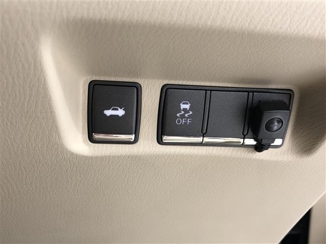 Nissan FUGA 2011 7695531-8