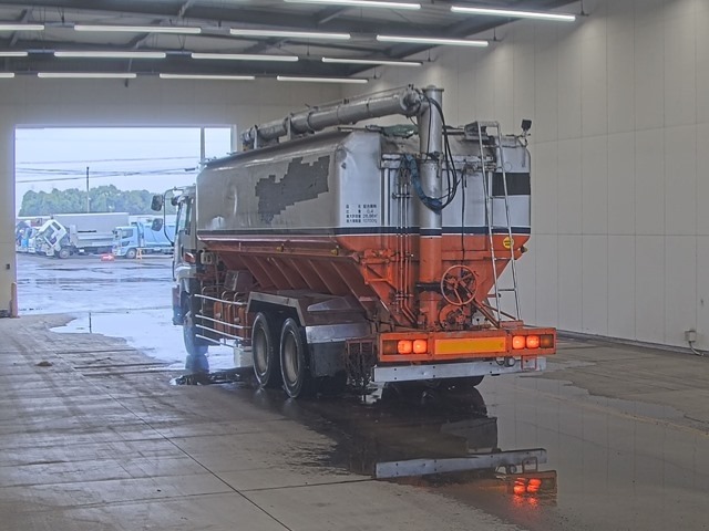Isuzu GIGA 2009 7692068-1