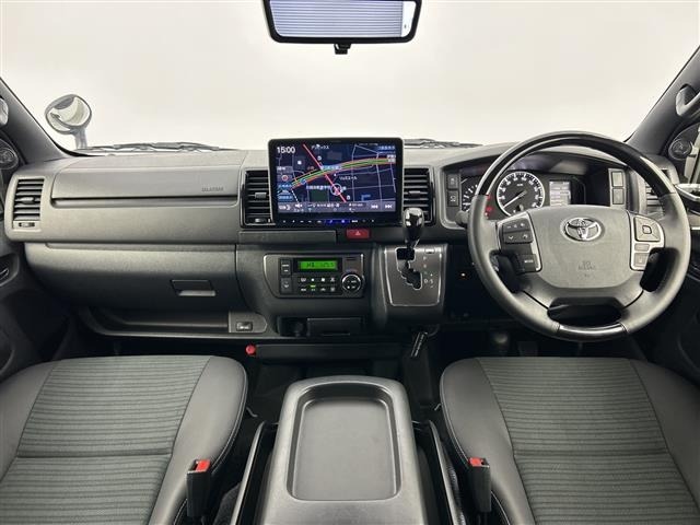 Toyota HIACE VAN 2025 7692867-15