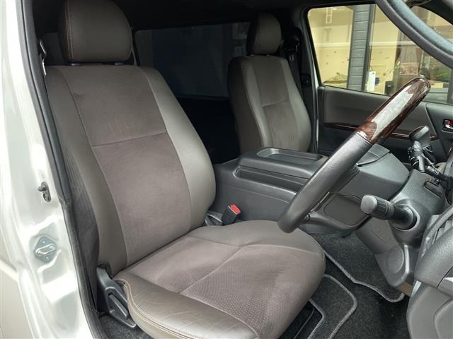 Toyota HIACE VAN 2019 7692873-11