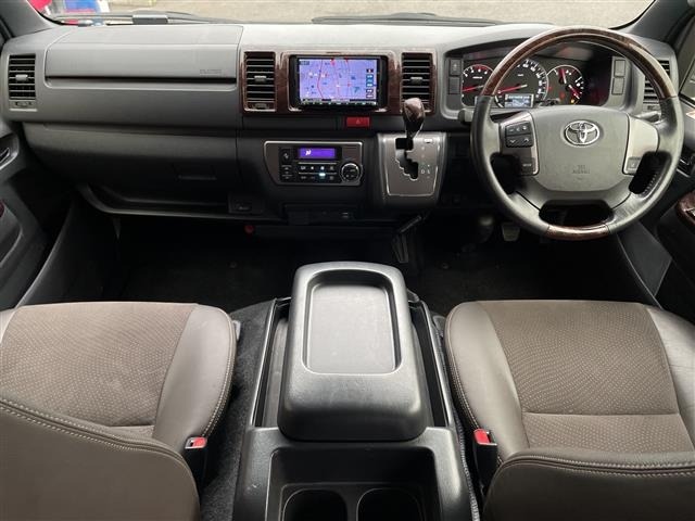Toyota HIACE VAN 2019 7692873-14