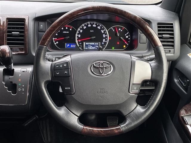 Toyota HIACE VAN 2019 7692873-17