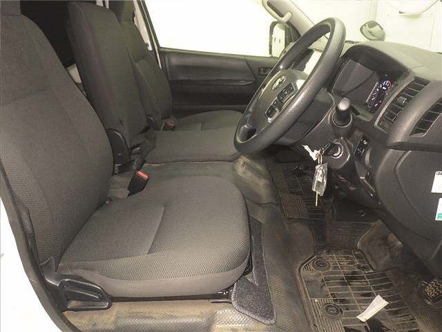 Toyota HIACE VAN 2020 7692968-5