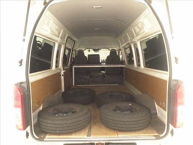 Toyota HIACE VAN 2020 7692968-7