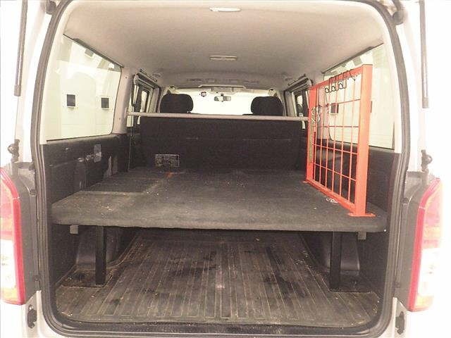 Toyota HIACE VAN 2015 7692976-7