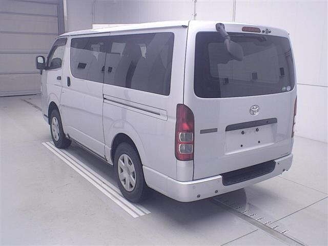 Toyota HIACE VAN 2021 7692977-1