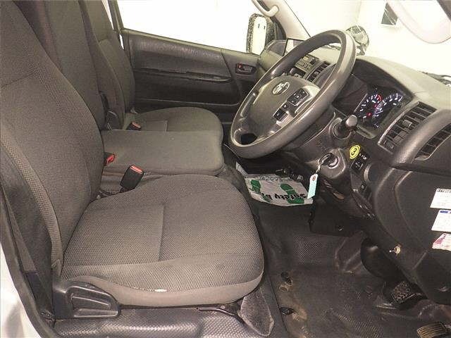 Toyota HIACE VAN 2021 7692977-5