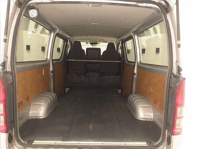 Toyota HIACE VAN 2021 7692977-7