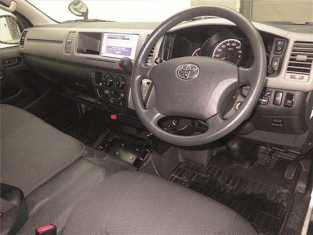 Toyota HIACE VAN 2013 7692978-3