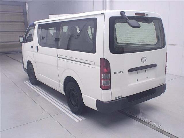 Toyota HIACE VAN 2022 7692985-1