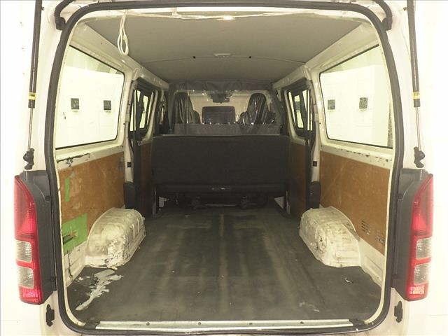 Toyota HIACE VAN 2022 7692985-7