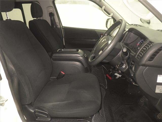 Toyota HIACE VAN 2017 7692988-5