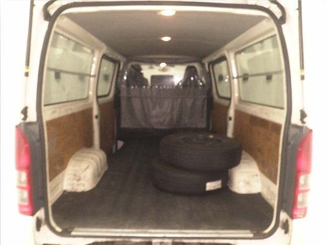 Toyota HIACE VAN 2022 7692990-7
