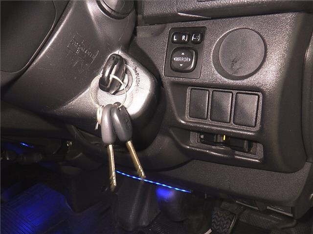 Toyota HIACE VAN 2017 7692997-8