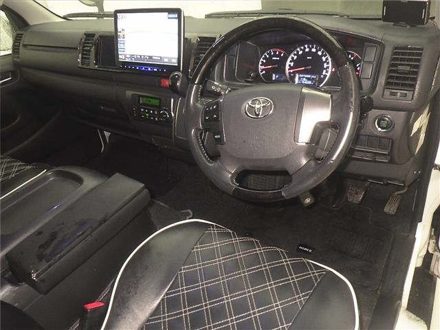 Toyota HIACE VAN 2017 7692998-3