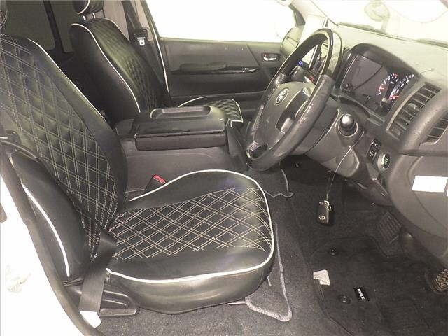 Toyota HIACE VAN 2017 7692998-5