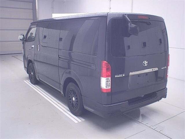 Toyota HIACE VAN 2016 7693001-1