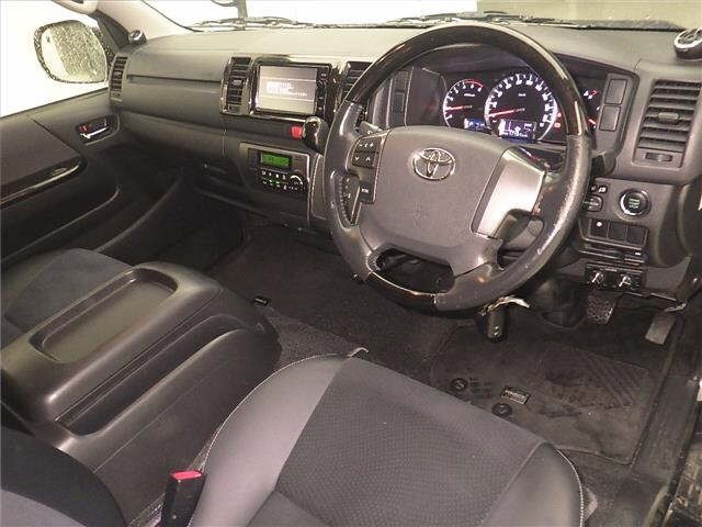 Toyota HIACE VAN 2016 7693001-3