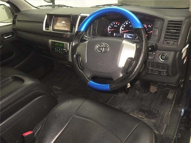 Toyota HIACE VAN 2015 7693002-3