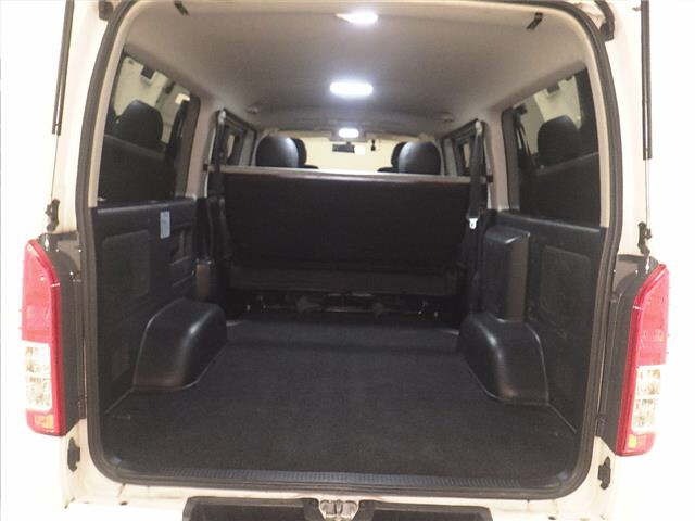 Toyota HIACE VAN 2016 7693003-7