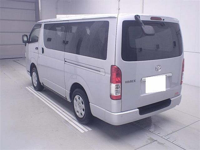 Toyota HIACE VAN 2023 7693004-1